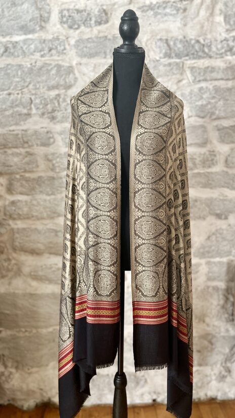 Royal Noir & Sand – Reversible Shawl